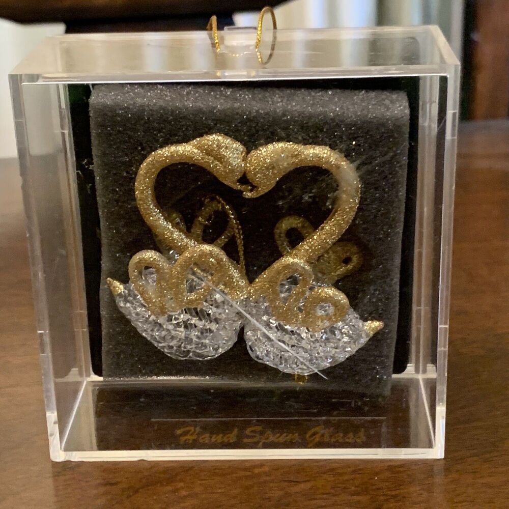 Unique Treasure Hand Spun Glass Ornament Swans Heart Christmas With Case